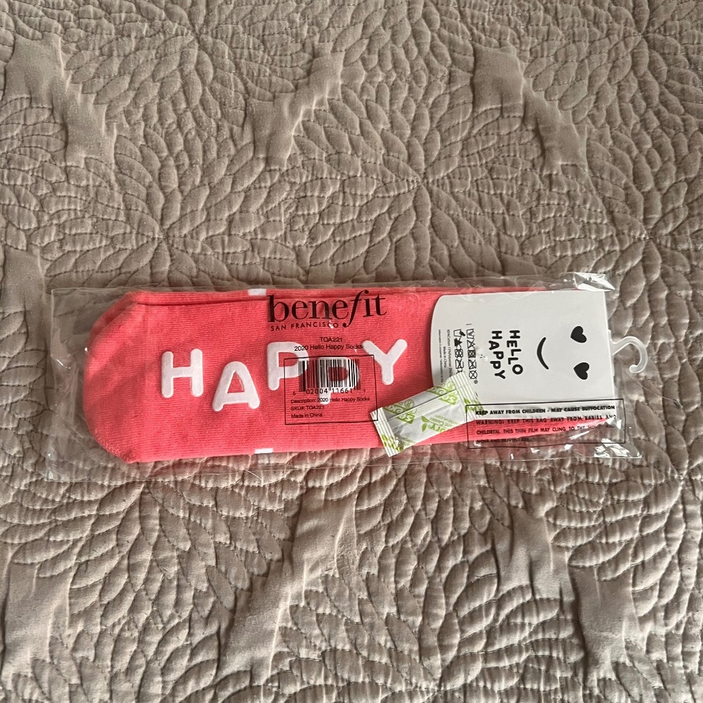 Benefit Cosmetics Limited Edition HAPPY Socks NEW in Packaging